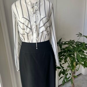 The Limited Elegant Black Pencil Skirt